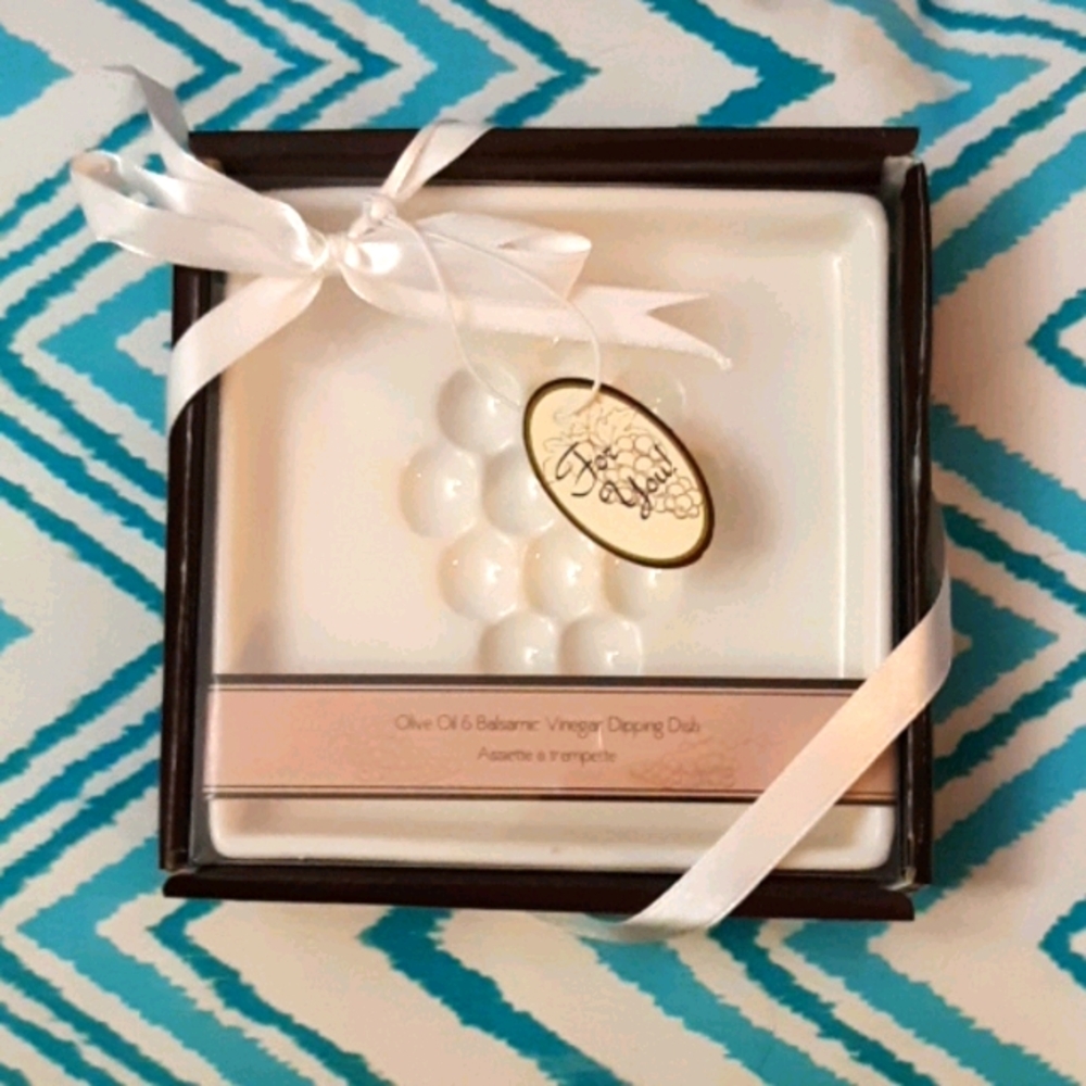 Olive Oil Balsamic vinegar Dipping Dish NWT Ivory White Ceramic Porcelain Dining